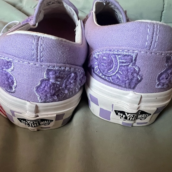 CLASSIC SLIP-ON VANS X EM ON HOLIDAY, SIZE 5.5 - Picture 6 of 9